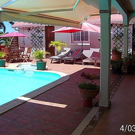 Agreable Chambre D'Hotes, Sdb, Piscine, Carbet Cuisine. Saint-Claude Kültér fotó